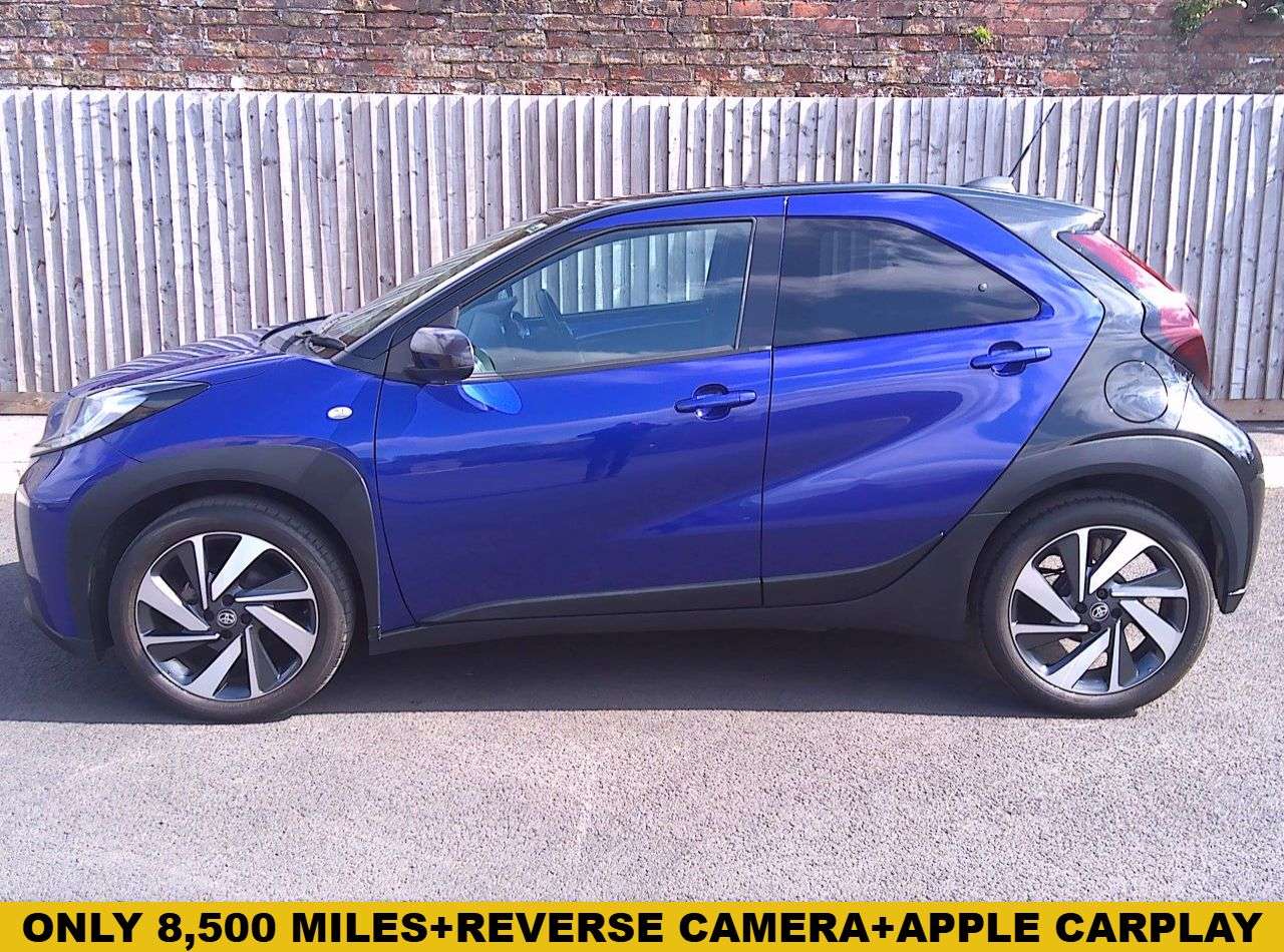 A 2022 TOYOTA AYGO X 1.0 VVT-i Edge Hatchback 5dr Petrol Manual Euro 6 (s/s) (72 ps) SERVICE,12M A 2022 TOYOTA AYGO X 1.0 VVT-i Edge Hatchback 5dr Petrol Manual Euro 6 (s/s) (72 ps) SERVICE,12M