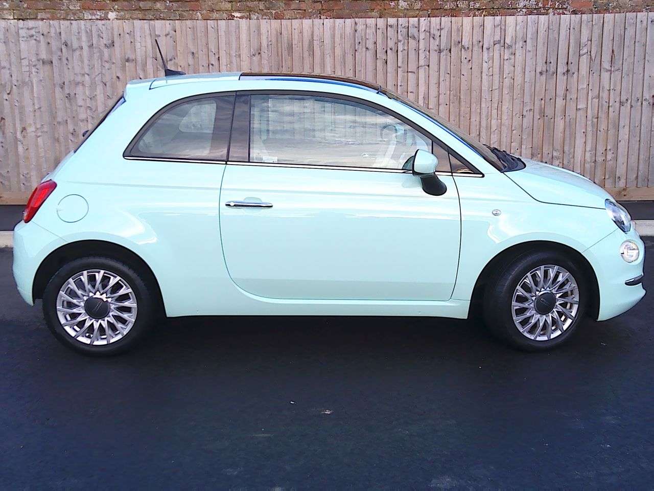 2018 FIAT 500 2018 FIAT 500