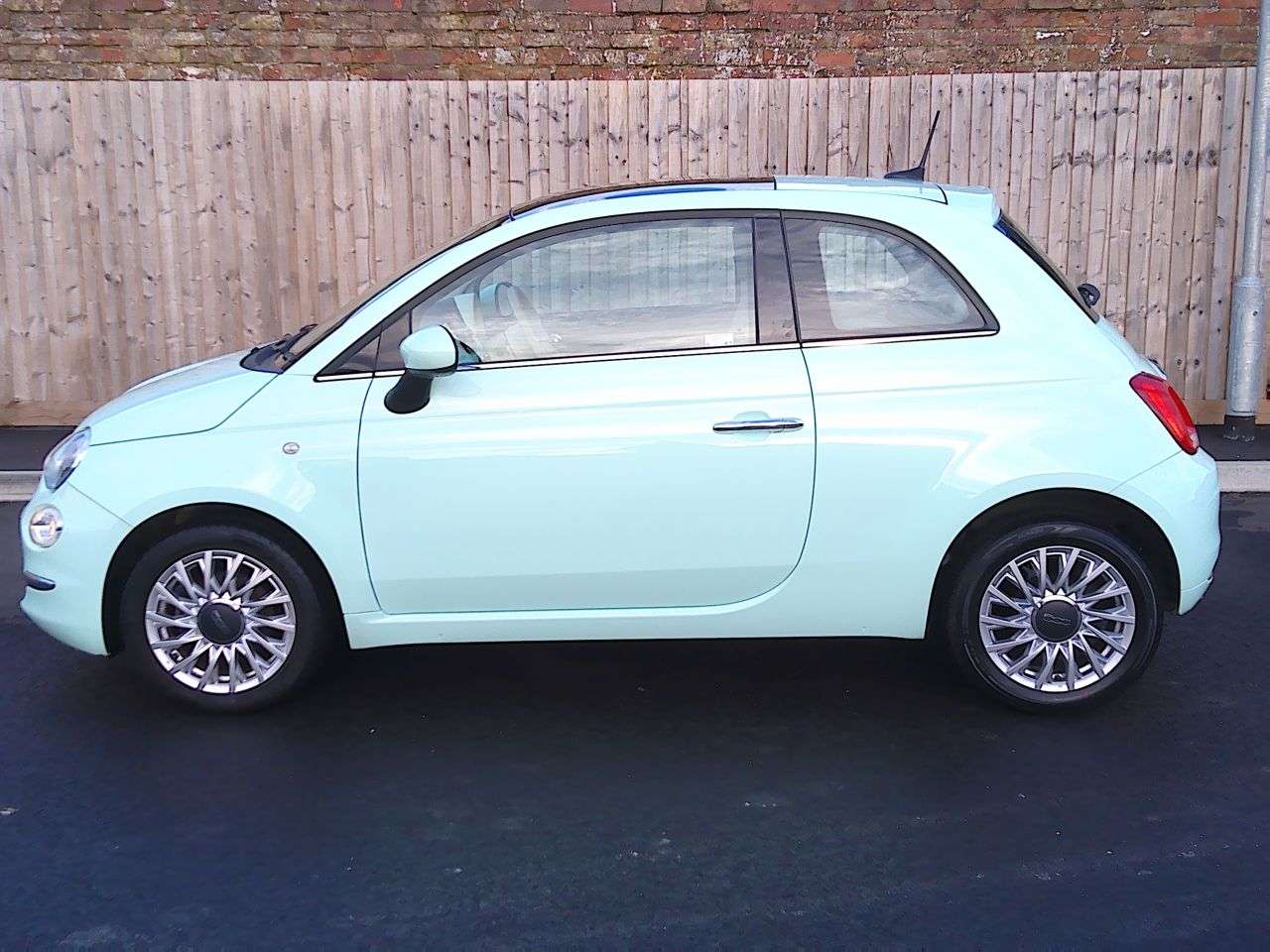 2018 FIAT 500 2018 FIAT 500