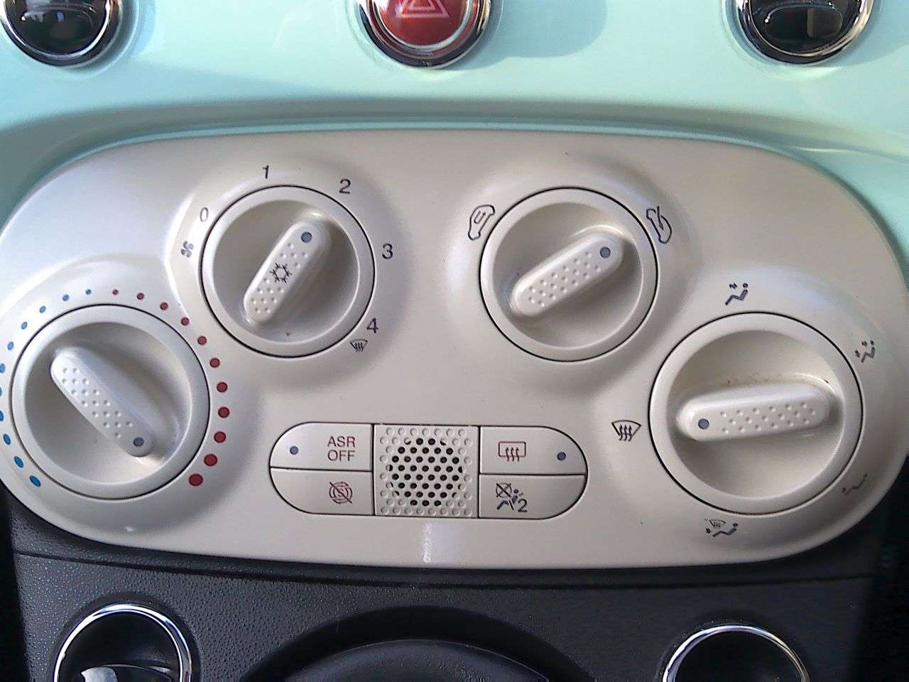 2018 FIAT 500 2018 FIAT 500