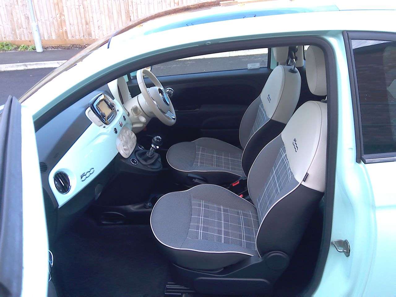 2018 FIAT 500 2018 FIAT 500