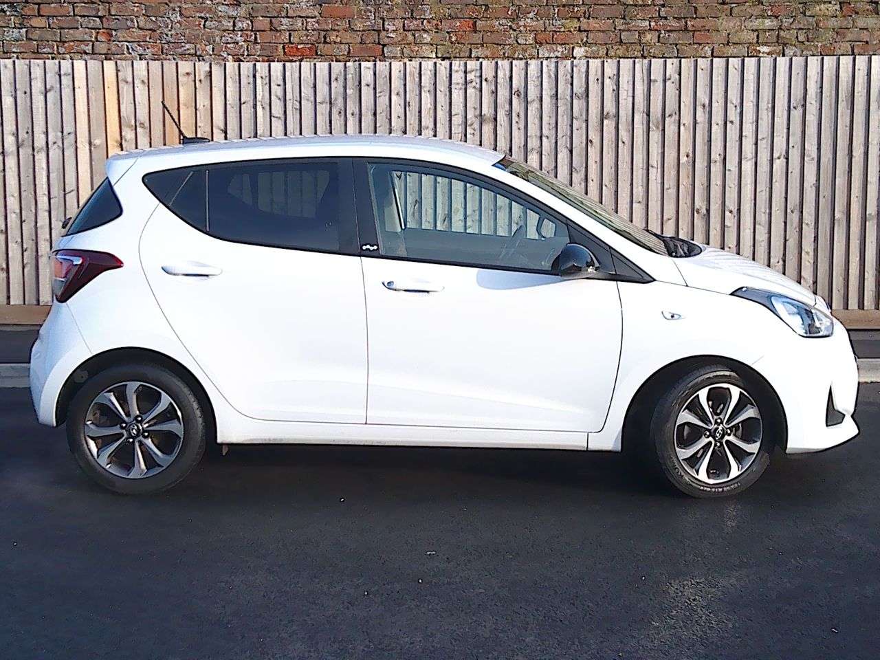 2019 HYUNDAI I10 2019 HYUNDAI I10