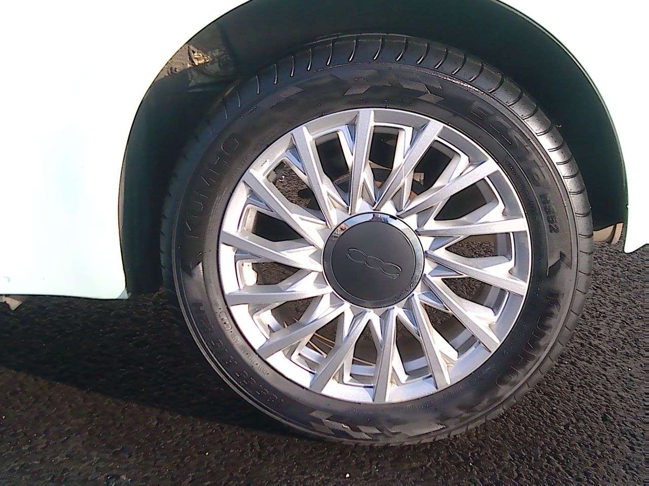 2017 FIAT 500 2017 FIAT 500