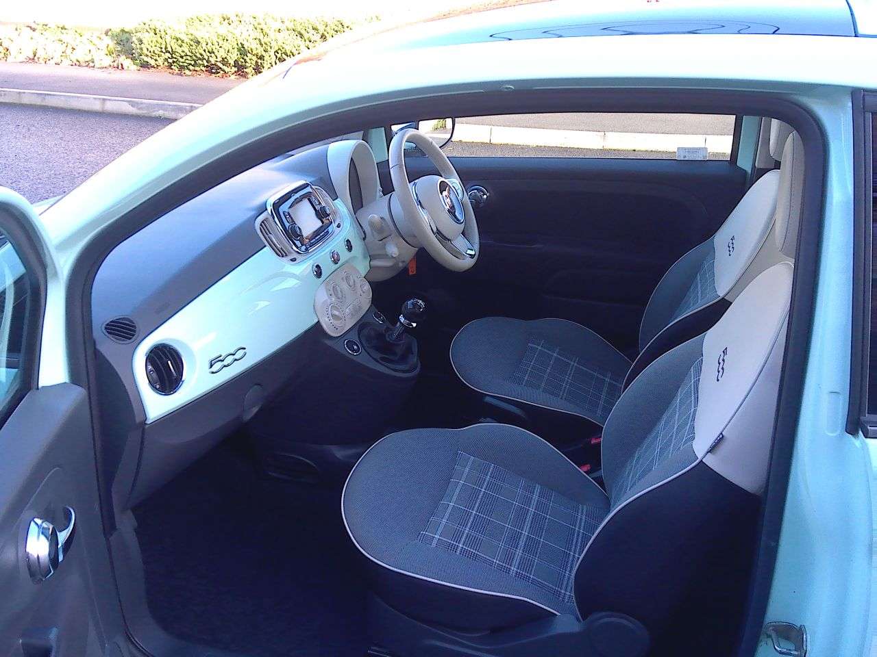 2017 FIAT 500 2017 FIAT 500