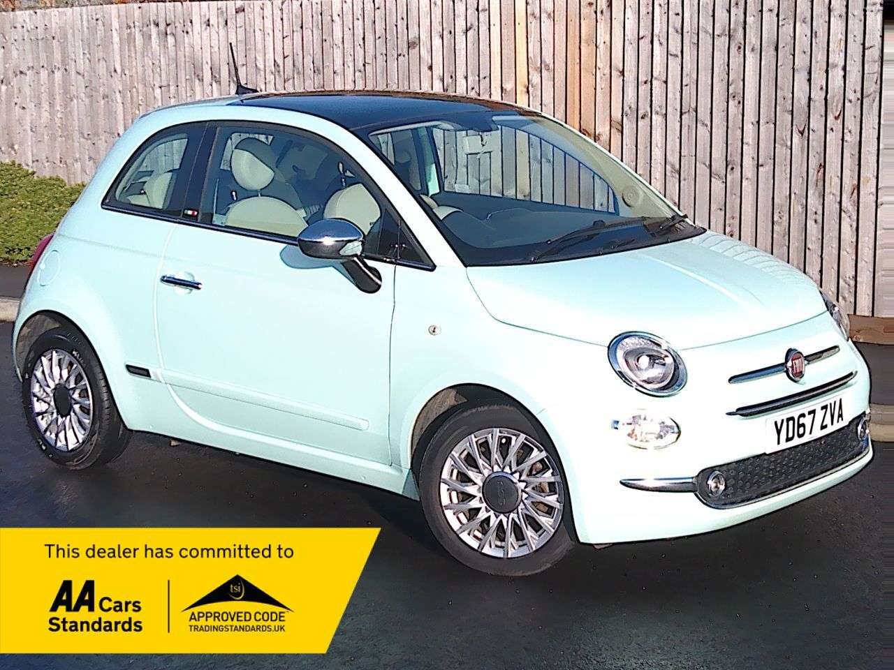A 2017 FIAT 500 1.2 Lounge Hatchback 3dr Petrol Manual Euro 6 (s/s) (69 bhp) SERVICE, 12M M A 2017 FIAT 500 1.2 Lounge Hatchback 3dr Petrol Manual Euro 6 (s/s) (69 bhp) SERVICE, 12M M
