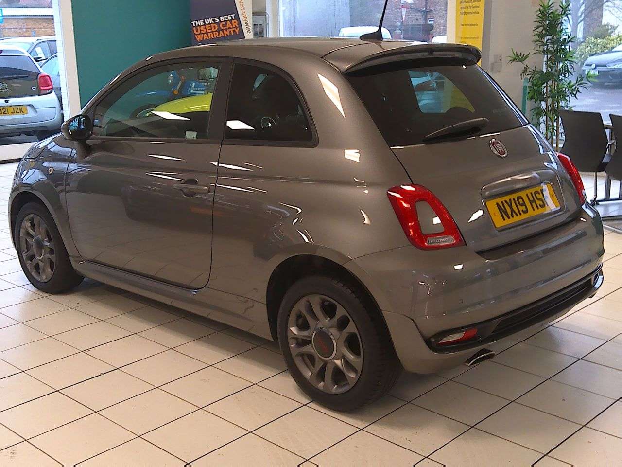A 2019 FIAT 500 1.2 S Hatchback 3dr Petrol Manual Euro 6 (s/s) (69 bhp) SERVICE, 12M MOT & A 2019 FIAT 500 1.2 S Hatchback 3dr Petrol Manual Euro 6 (s/s) (69 bhp) SERVICE, 12M MOT &