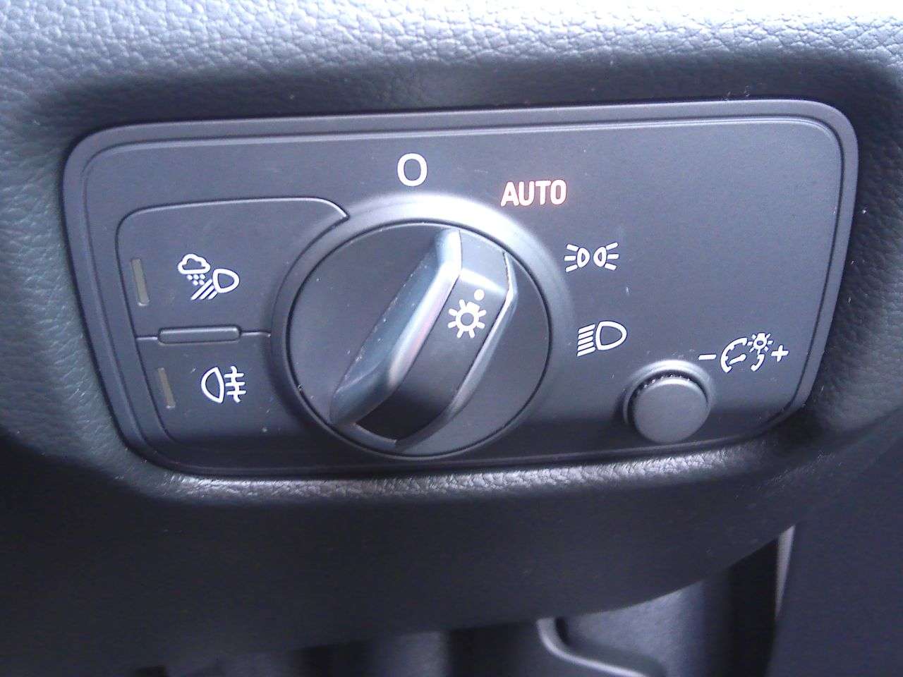 2017 AUDI A3 2017 AUDI A3