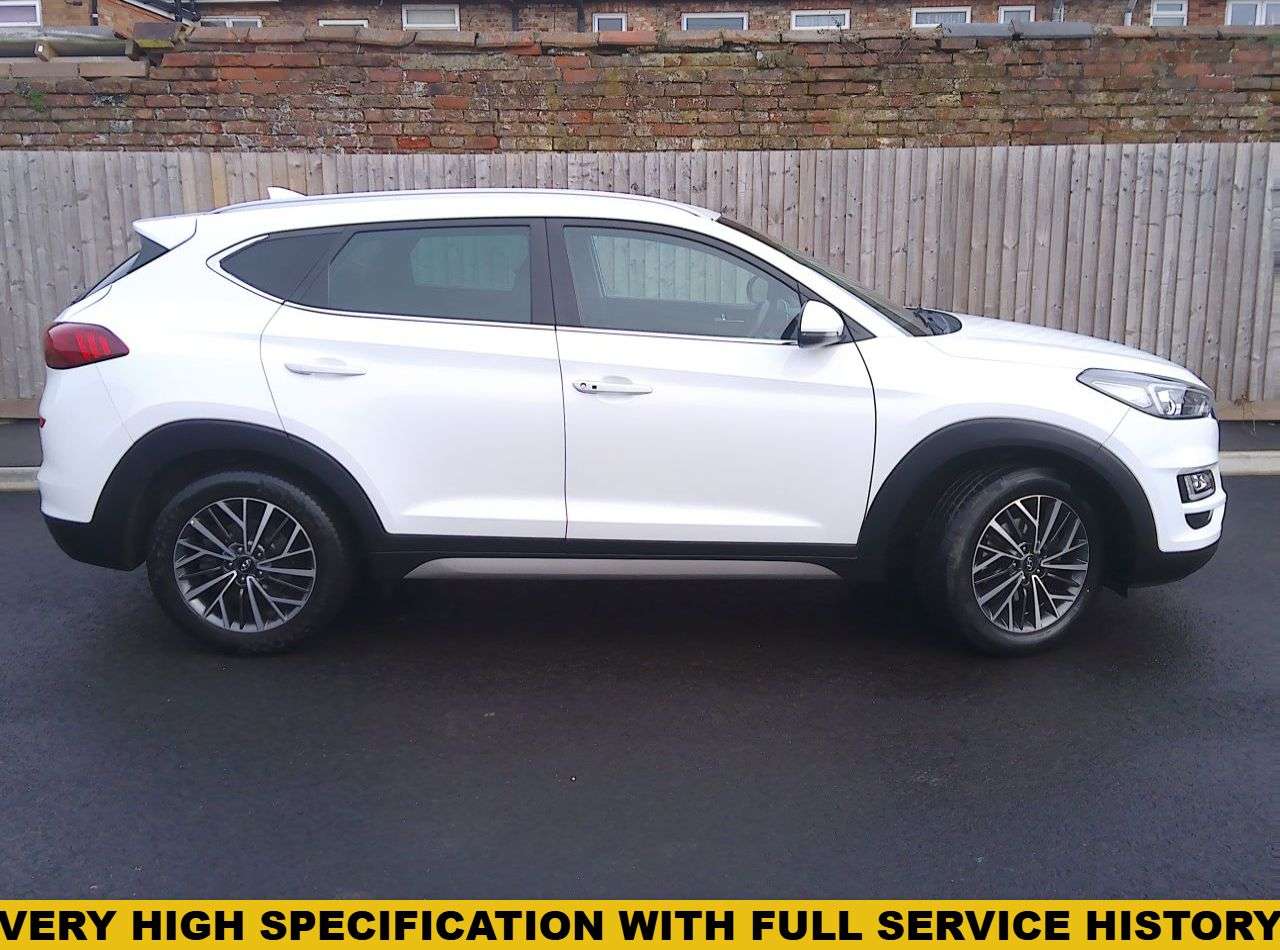 A 2021 HYUNDAI TUCSON 1.6 GDi Premium SUV 5dr Petrol Manual Euro 6 (s/s) (132 ps) FRONT & REAR PA A 2021 HYUNDAI TUCSON 1.6 GDi Premium SUV 5dr Petrol Manual Euro 6 (s/s) (132 ps) FRONT & REAR PA