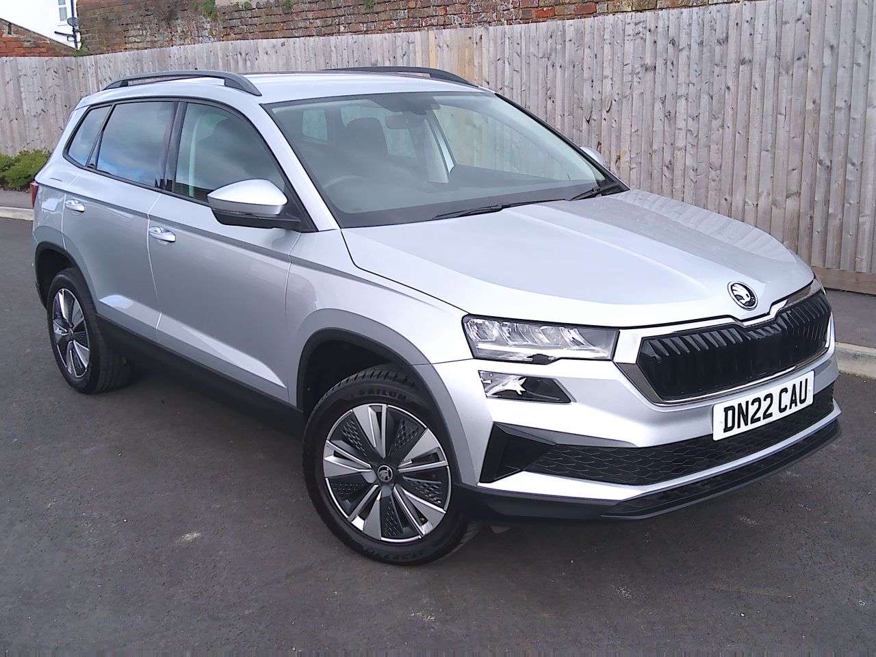 A 2022 SKODA KAROQ 1.0 TSI SE Drive SUV 5dr Petrol Manual Euro 6 (s/s) (110 ps) FURTHER SERVIC A 2022 SKODA KAROQ 1.0 TSI SE Drive SUV 5dr Petrol Manual Euro 6 (s/s) (110 ps) FURTHER SERVIC