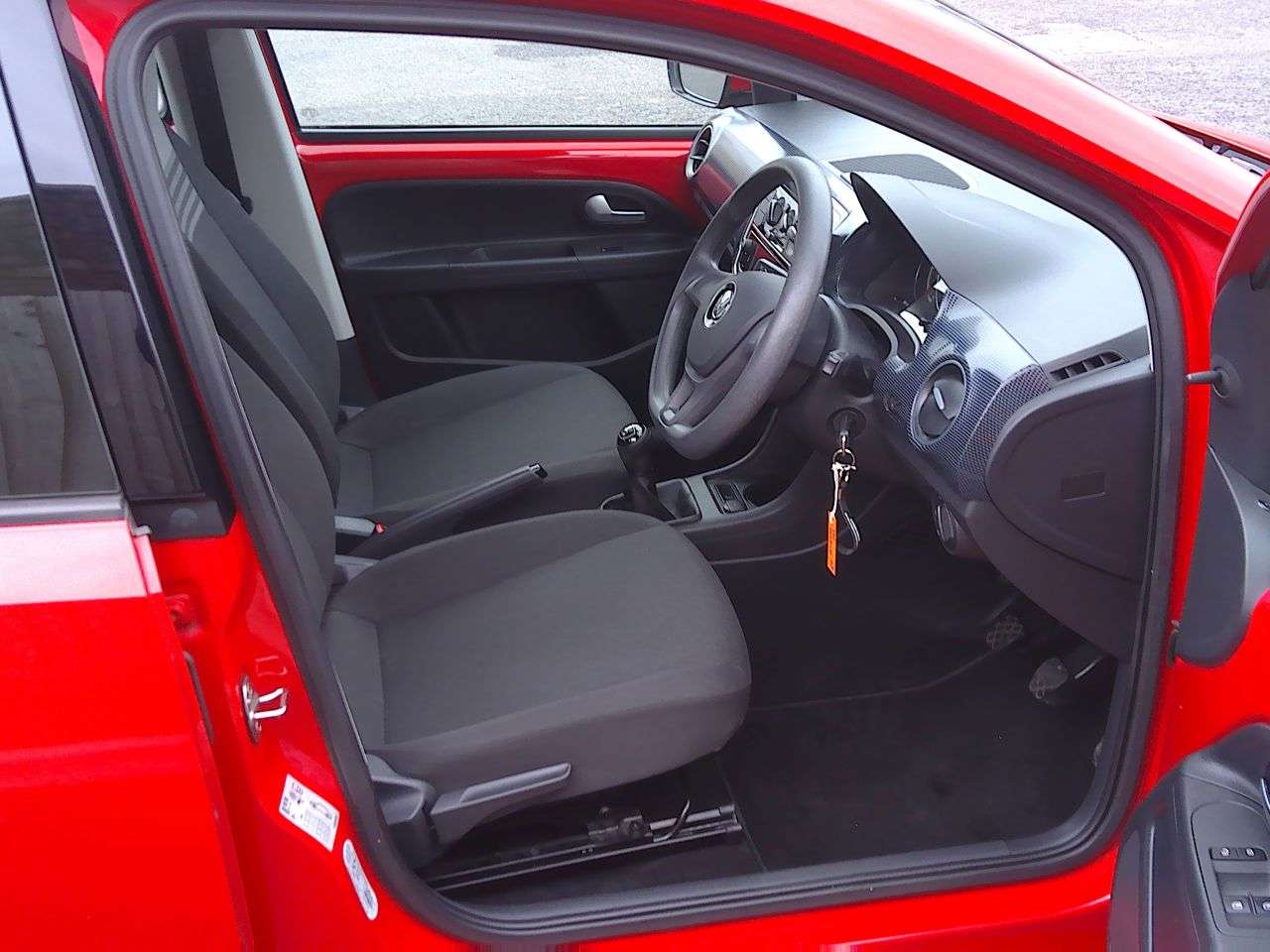 2019 VOLKSWAGEN UP! 2019 VOLKSWAGEN UP!