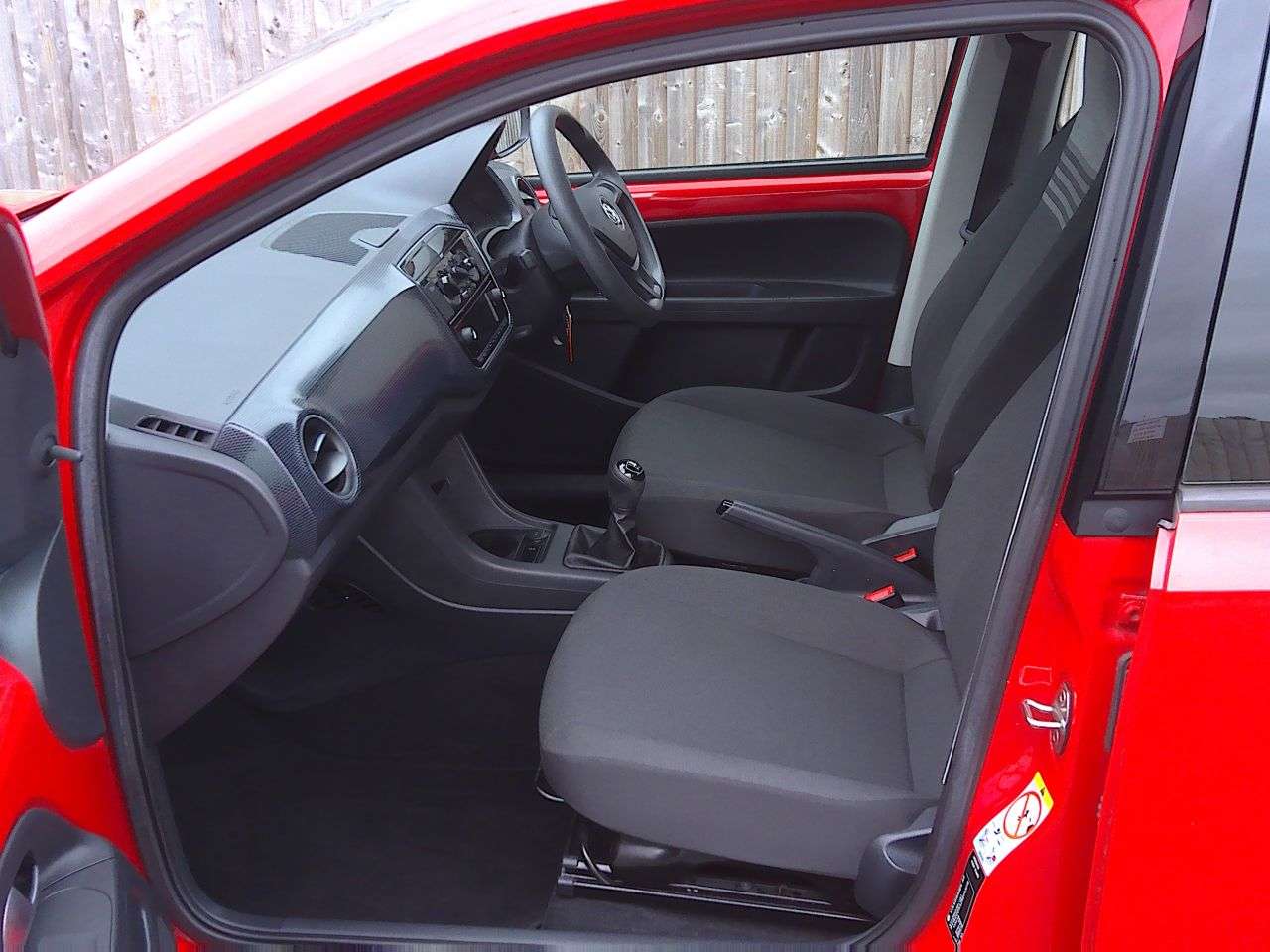 2019 VOLKSWAGEN UP! 2019 VOLKSWAGEN UP!