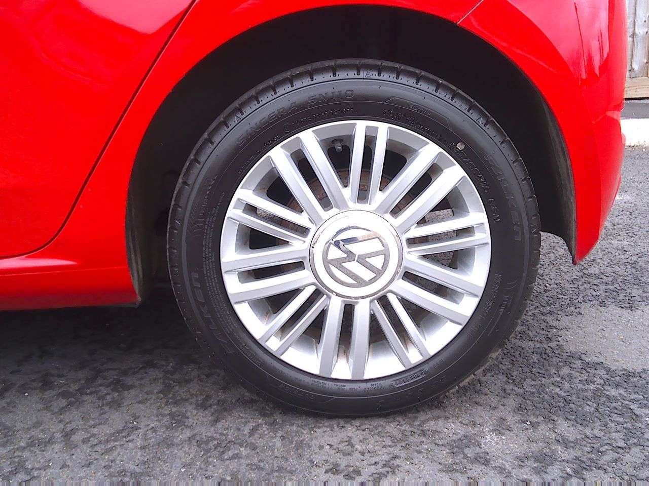 2019 VOLKSWAGEN UP! 2019 VOLKSWAGEN UP!