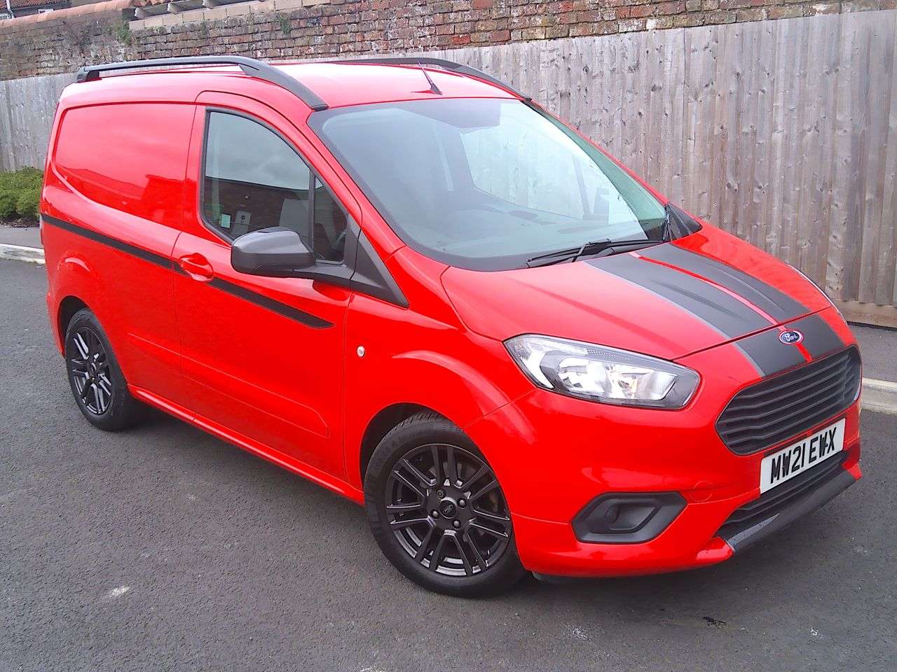 A 2021 FORD TRANSIT COURIER 1.5 TDCi Sport Panel Van 5dr Diesel Manual L1 Euro 6 (100 ps) JUST BEEN SER A 2021 FORD TRANSIT COURIER 1.5 TDCi Sport Panel Van 5dr Diesel Manual L1 Euro 6 (100 ps) JUST BEEN SER