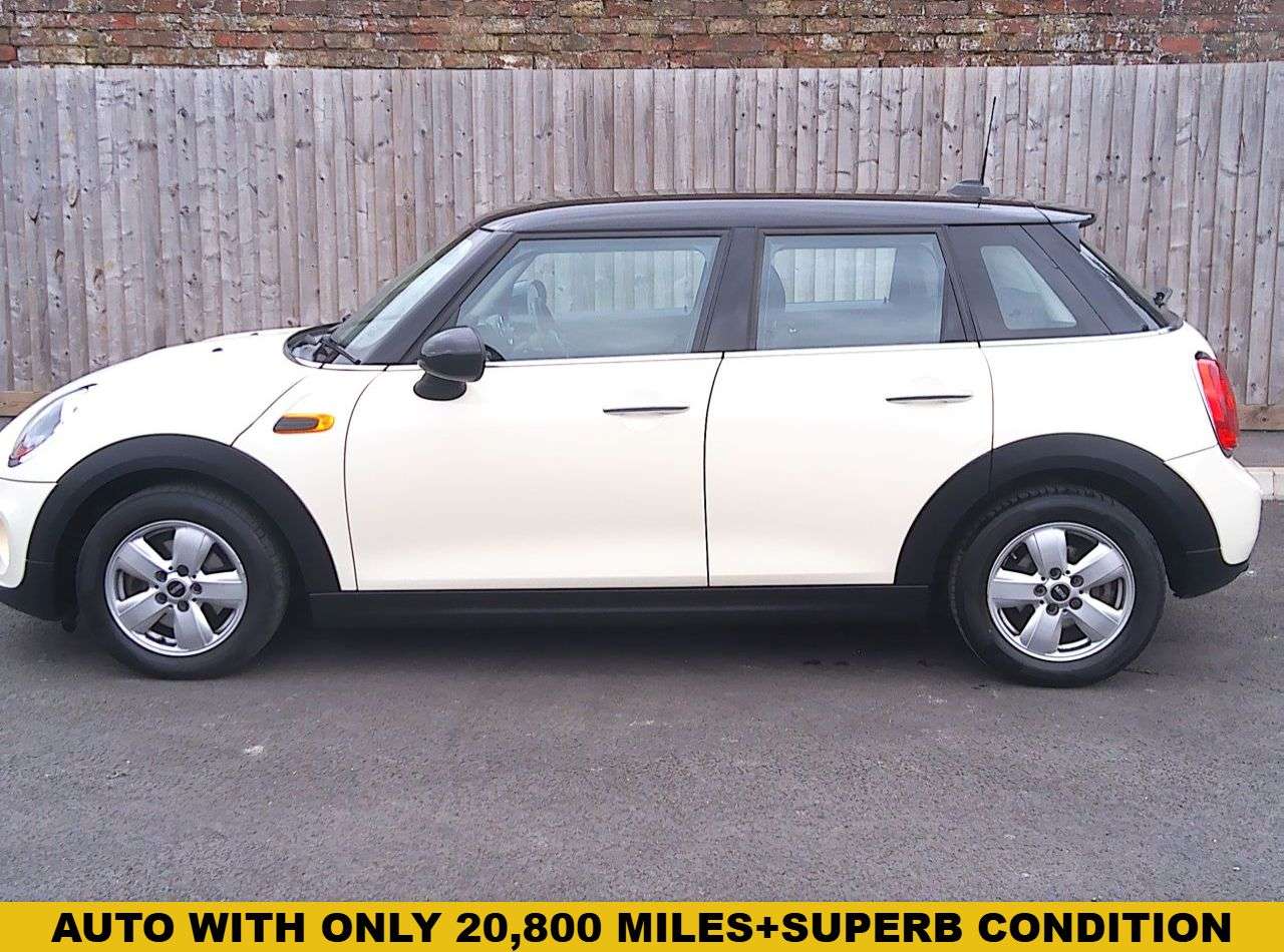 A 2016 MINI HATCH 1.5 Cooper Hatchback 5dr Petrol Auto Euro 6 (s/s) (136 ps) FURTHER SERVICE A 2016 MINI HATCH 1.5 Cooper Hatchback 5dr Petrol Auto Euro 6 (s/s) (136 ps) FURTHER SERVICE