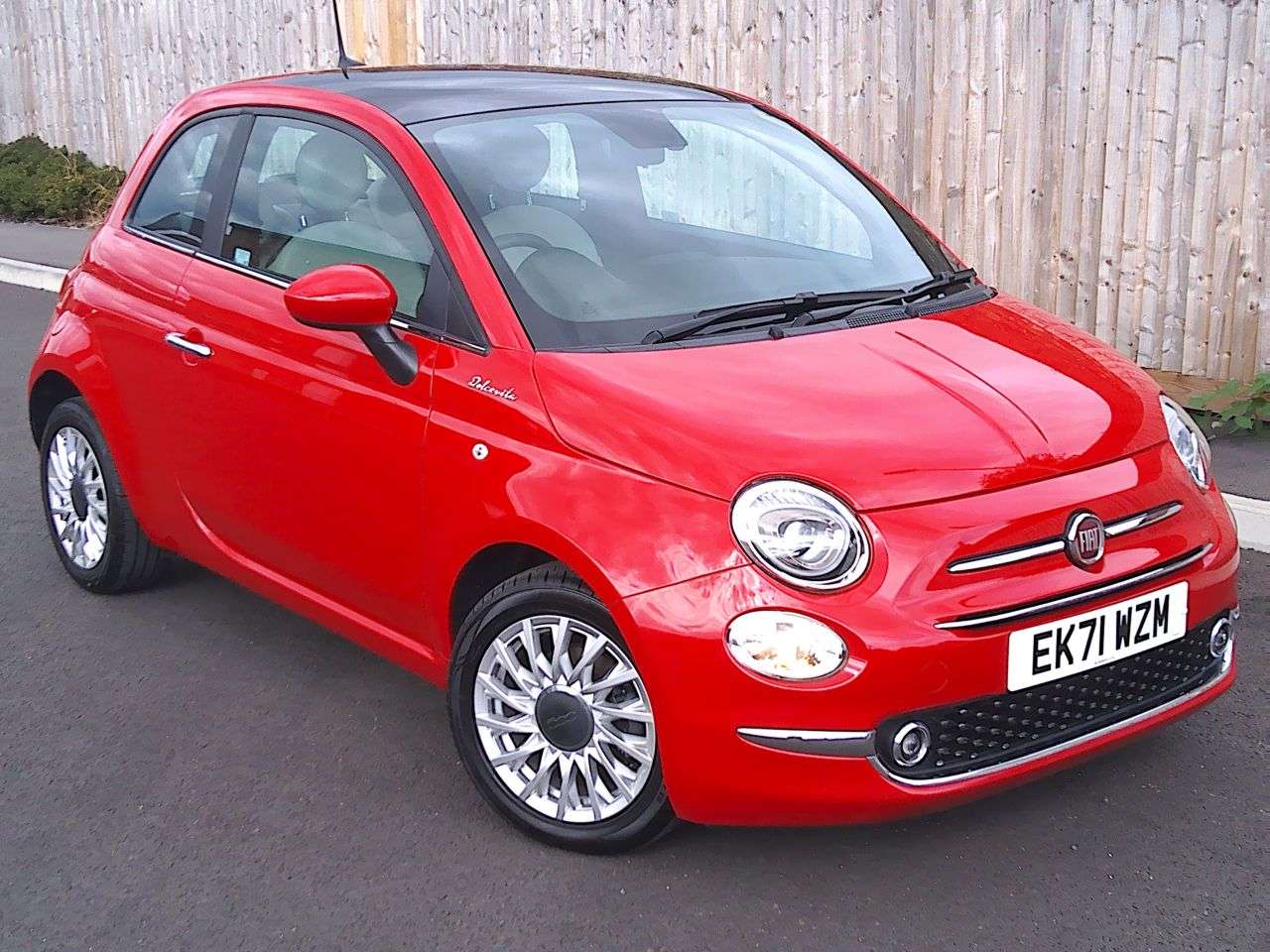 A 2021 FIAT 500 1.0 MHEV Dolcevita Hatchback 3dr Petrol Manual Euro 6 (s/s) (70 bhp) ONLY 1 A 2021 FIAT 500 1.0 MHEV Dolcevita Hatchback 3dr Petrol Manual Euro 6 (s/s) (70 bhp) ONLY 1