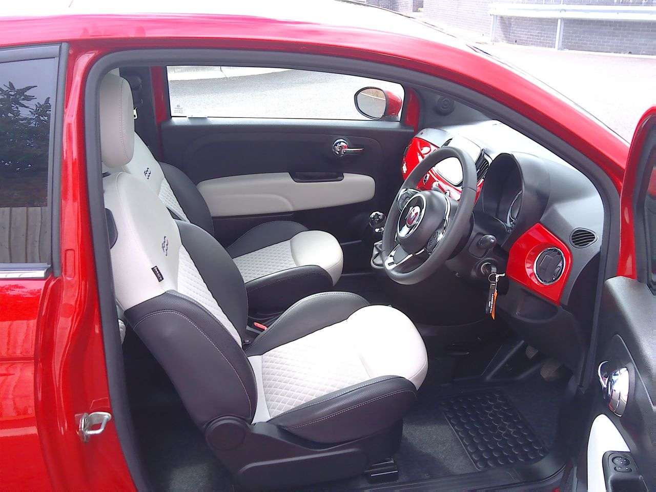 2021 FIAT 500 2021 FIAT 500