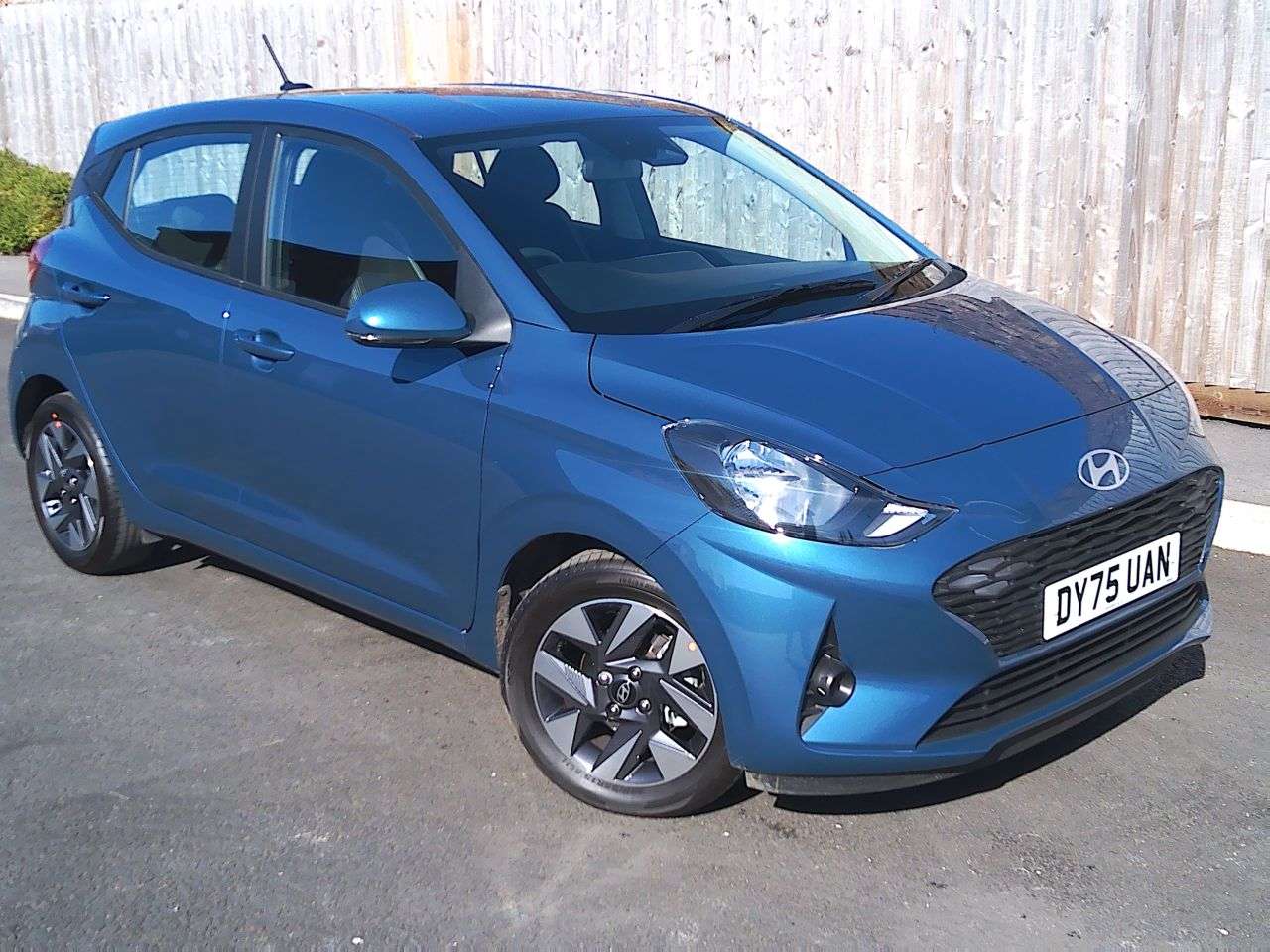 A 2026 HYUNDAI I10 1.0 Advance Hatchback 5dr Petrol Manual Euro 6 (s/s) (63 ps) REVERSE CAMERA A 2026 HYUNDAI I10 1.0 Advance Hatchback 5dr Petrol Manual Euro 6 (s/s) (63 ps) REVERSE CAMERA
