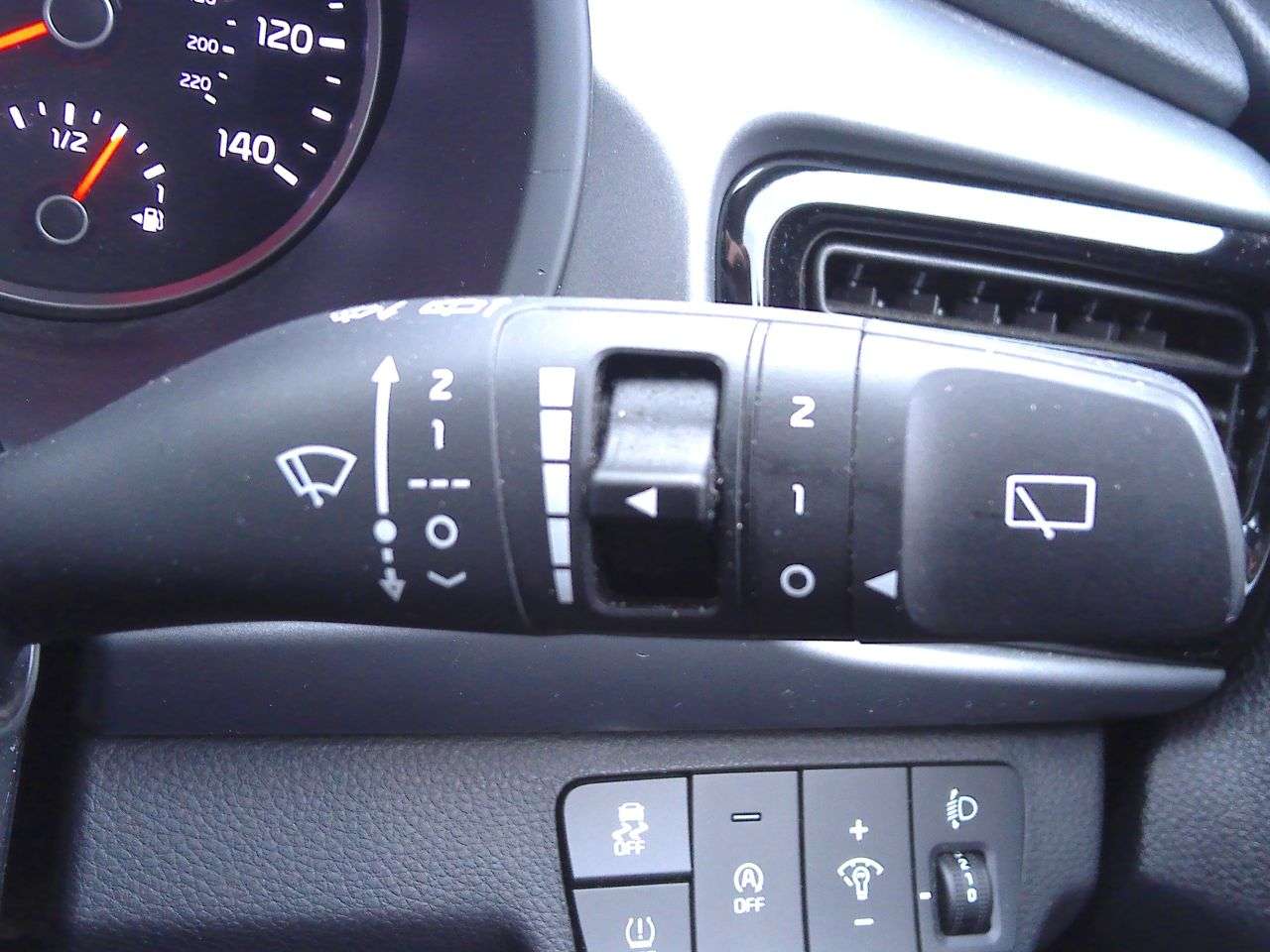 2023 KIA RIO 2023 KIA RIO