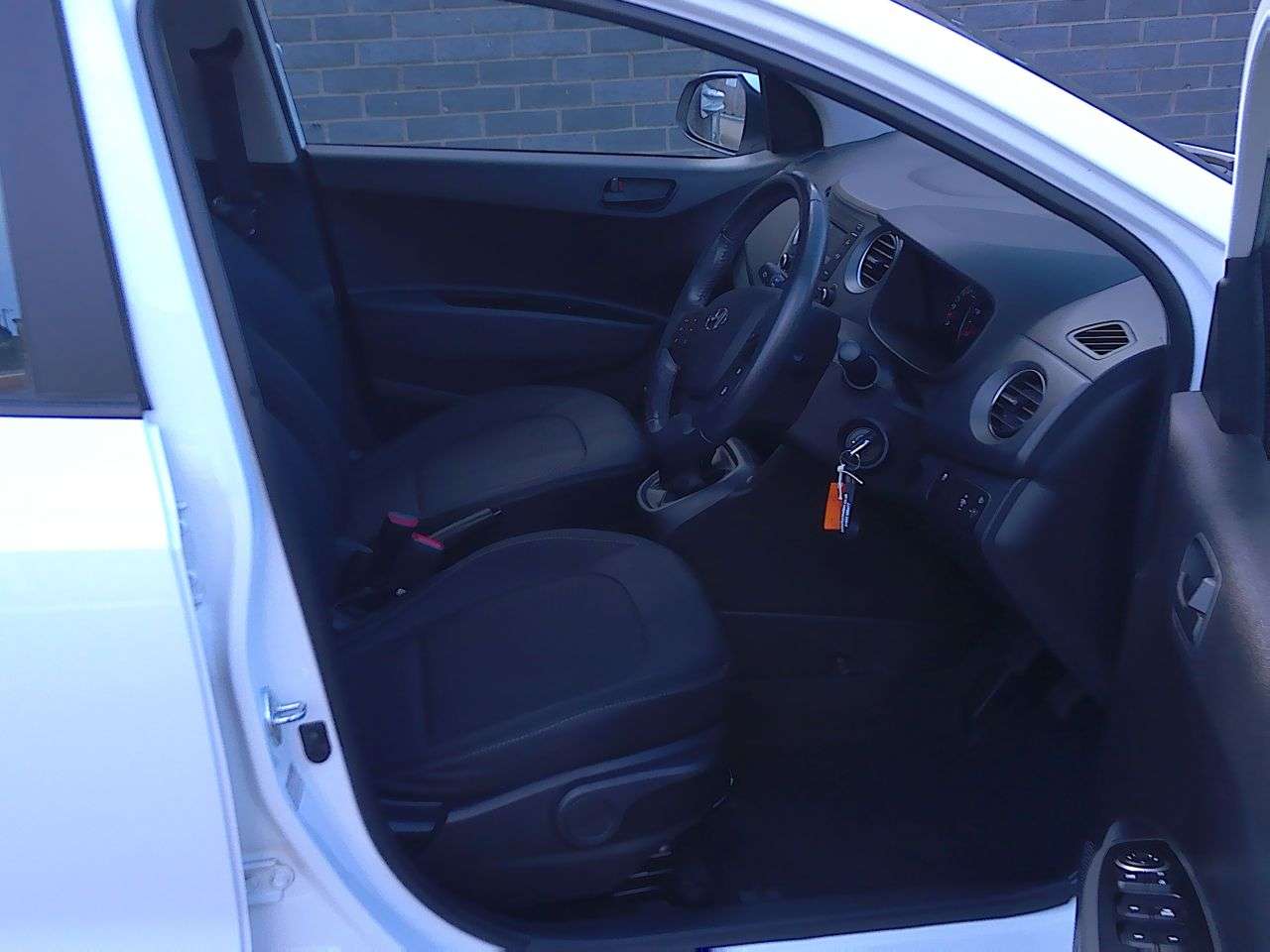 2018 HYUNDAI I10 2018 HYUNDAI I10