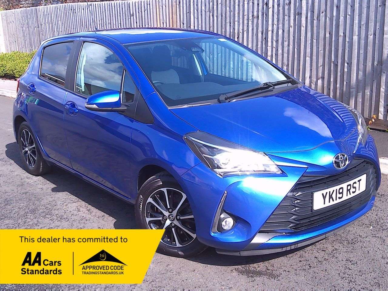 A 2019 TOYOTA YARIS 1.5 VVT-i Icon Tech Hatchback 5dr Petrol Manual Euro 6 (111 ps) SERVICE, 12 A 2019 TOYOTA YARIS 1.5 VVT-i Icon Tech Hatchback 5dr Petrol Manual Euro 6 (111 ps) SERVICE, 12