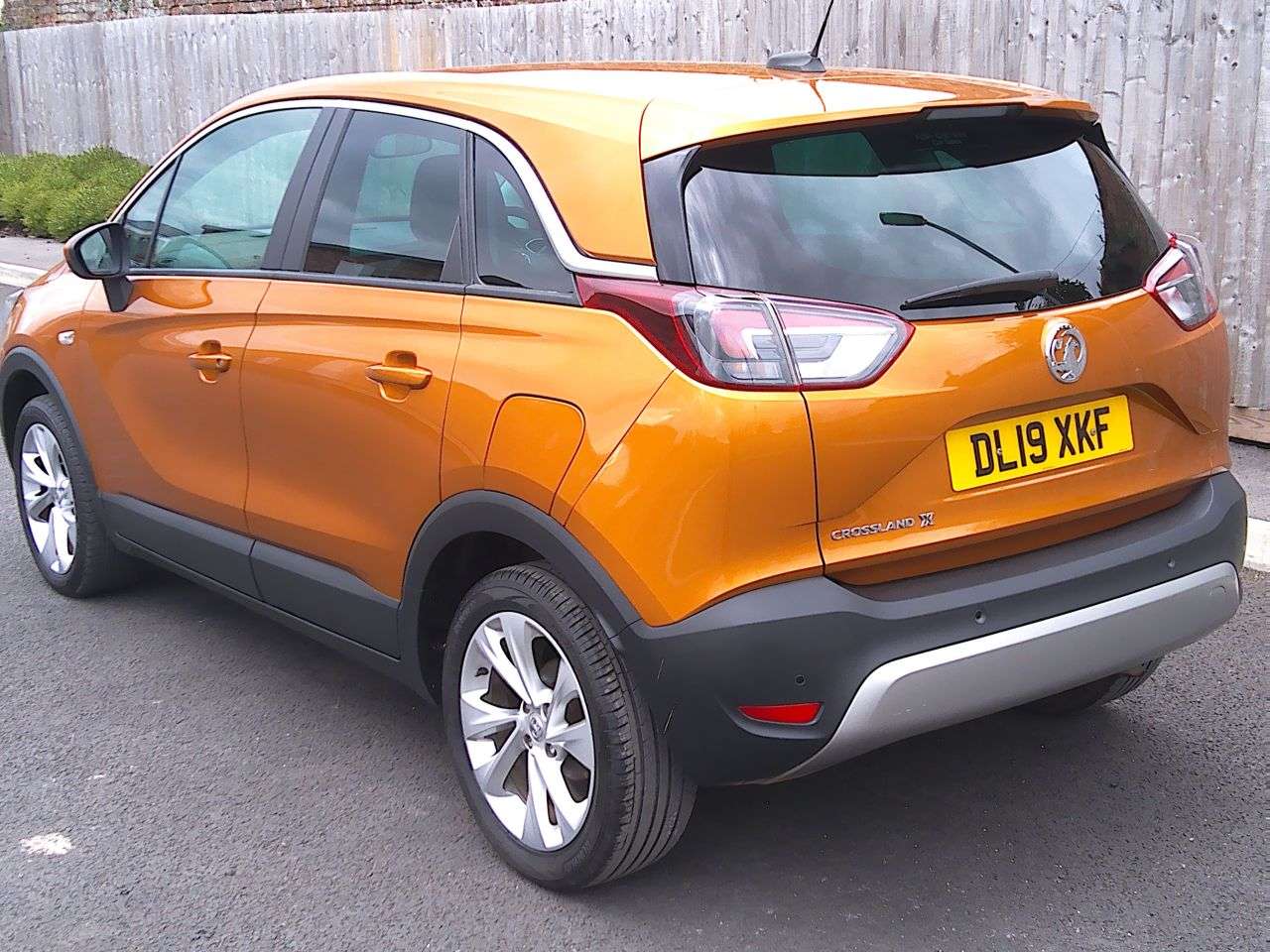 A 2019 VAUXHALL CROSSLAND X 1.2 Turbo GPF Tech Line Nav SUV 5dr Petrol Manual Euro 6 (s/s) (130 ps) SER A 2019 VAUXHALL CROSSLAND X 1.2 Turbo GPF Tech Line Nav SUV 5dr Petrol Manual Euro 6 (s/s) (130 ps) SER