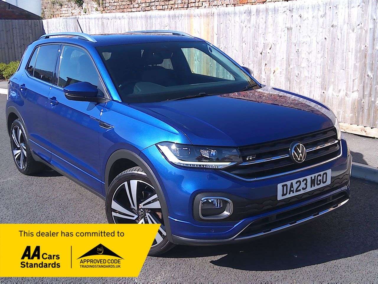 A 2023 VOLKSWAGEN T-CROSS 1.0 TSI R-Line SUV 5dr Petrol Manual Euro 6 (s/s) (110 ps) FVWSH+CRUISE+CLI A 2023 VOLKSWAGEN T-CROSS 1.0 TSI R-Line SUV 5dr Petrol Manual Euro 6 (s/s) (110 ps) FVWSH+CRUISE+CLI