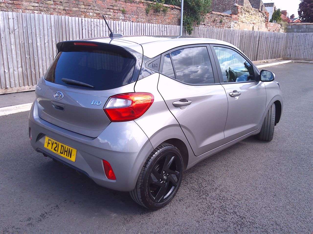 2021 HYUNDAI I10 2021 HYUNDAI I10