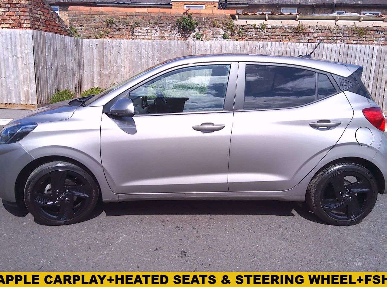 A 2021 HYUNDAI I10 1.0 Premium Hatchback 5dr Petrol Manual Euro 6 (s/s) (67 ps) 12M MOT & 6M W A 2021 HYUNDAI I10 1.0 Premium Hatchback 5dr Petrol Manual Euro 6 (s/s) (67 ps) 12M MOT & 6M W
