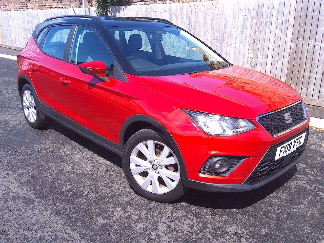 A 2019 SEAT ARONA 1.0 TSI GPF SE Technology SUV 5dr Petrol Manual Euro 6 (s/s) (95 ps) SERVIC A 2019 SEAT ARONA 1.0 TSI GPF SE Technology SUV 5dr Petrol Manual Euro 6 (s/s) (95 ps) SERVIC