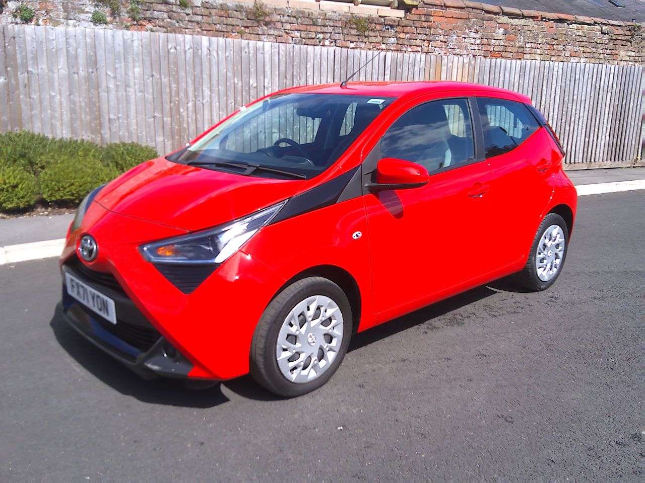 2021 TOYOTA AYGO 2021 TOYOTA AYGO