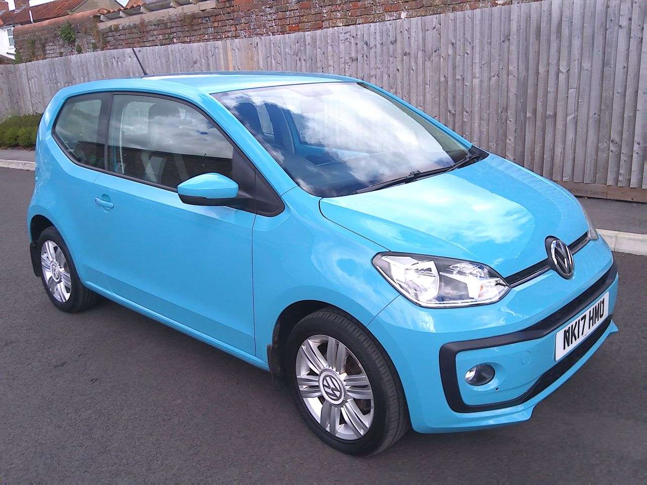 2017 VOLKSWAGEN UP! 2017 VOLKSWAGEN UP!