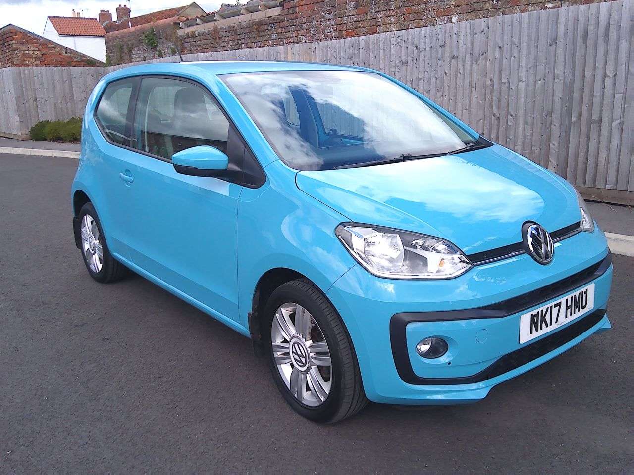 2017 VOLKSWAGEN UP! 2017 VOLKSWAGEN UP!