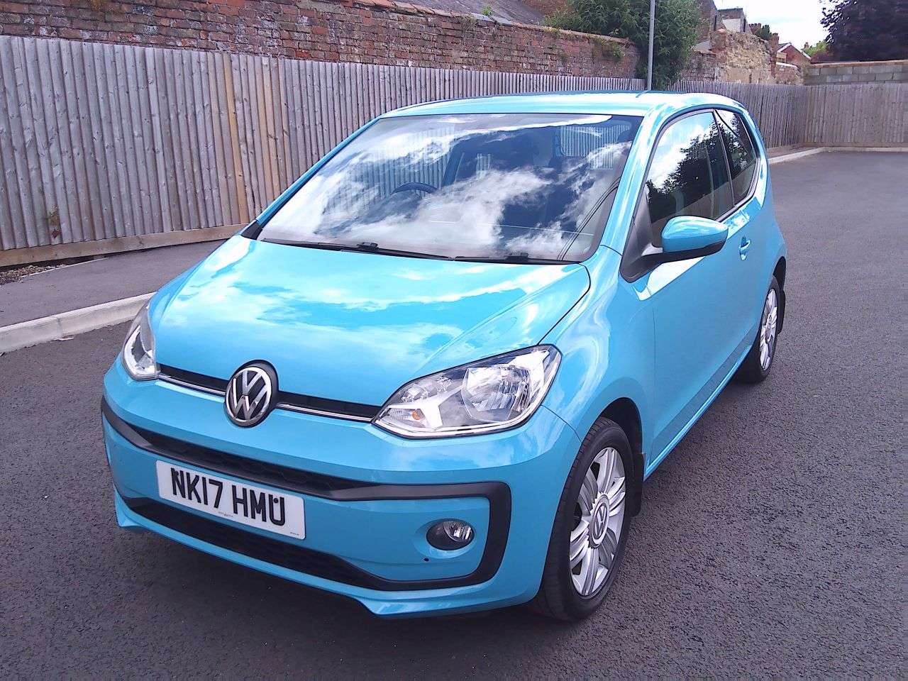 2017 VOLKSWAGEN UP! 2017 VOLKSWAGEN UP!