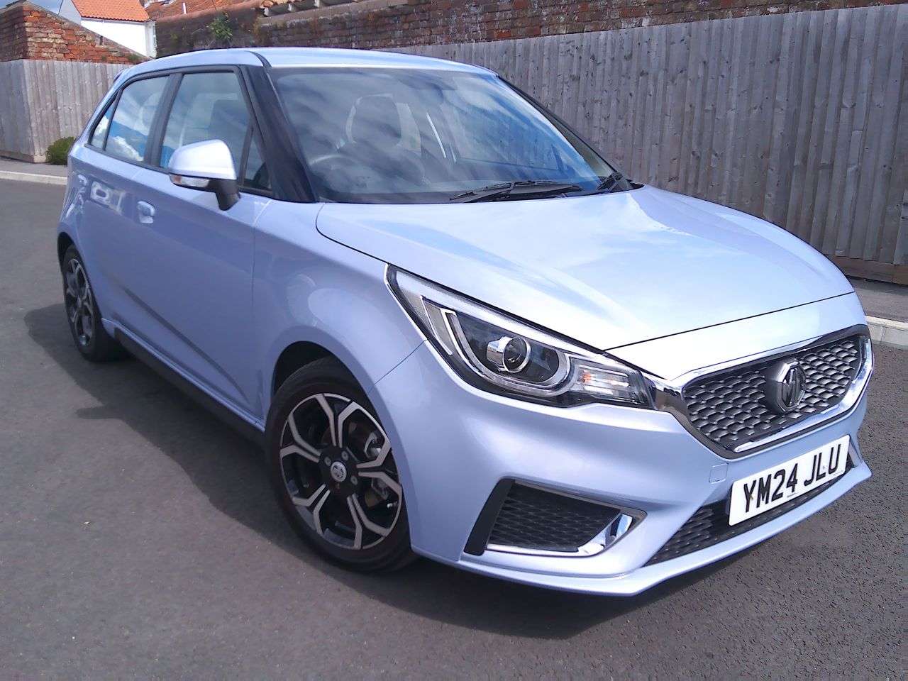 A 2024 MG MG3 1.5 VTi-TECH Exclusive Nav Hatchback 5dr Petrol Manual Euro 6 (s/s) (106 ps A 2024 MG MG3 1.5 VTi-TECH Exclusive Nav Hatchback 5dr Petrol Manual Euro 6 (s/s) (106 ps