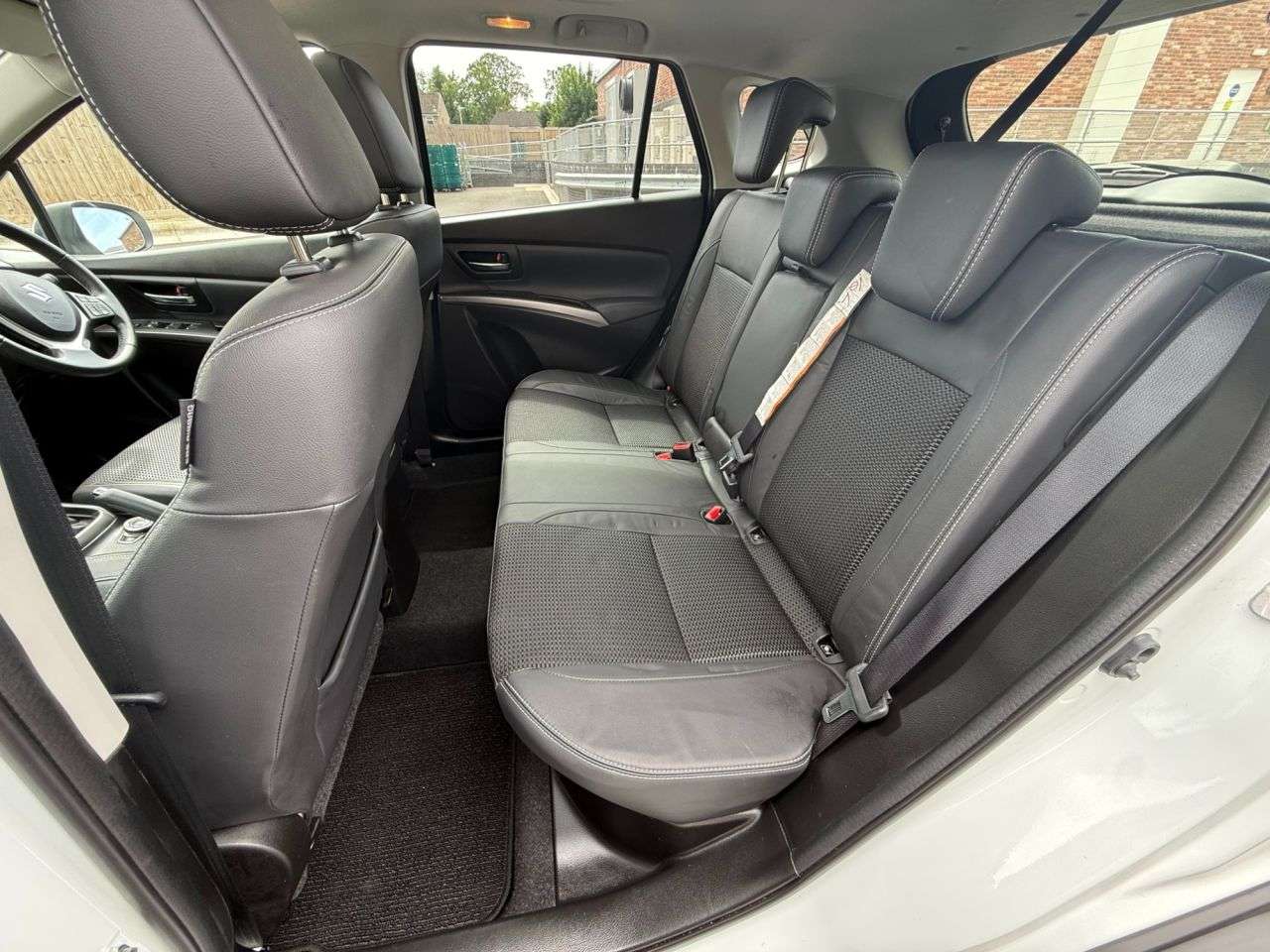 2023 SUZUKI S-CROSS 2023 SUZUKI S-CROSS