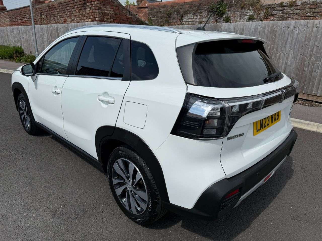 2023 SUZUKI S-CROSS 2023 SUZUKI S-CROSS