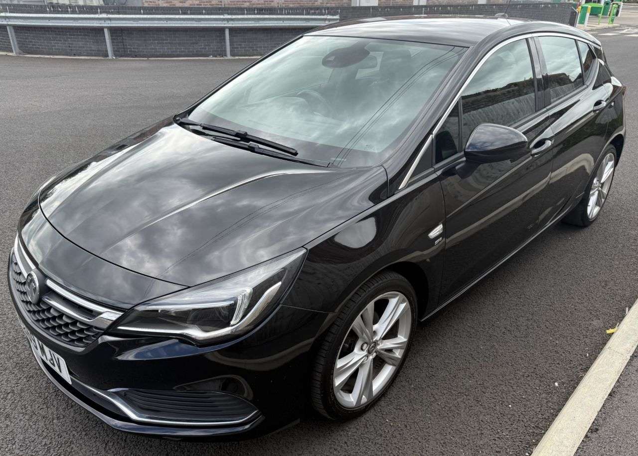 A 2019 VAUXHALL ASTRA 1.4i Turbo SRi VX Line Nav Hatchback 5dr Petrol Manual Euro 6 (s/s) (150 ps A 2019 VAUXHALL ASTRA 1.4i Turbo SRi VX Line Nav Hatchback 5dr Petrol Manual Euro 6 (s/s) (150 ps