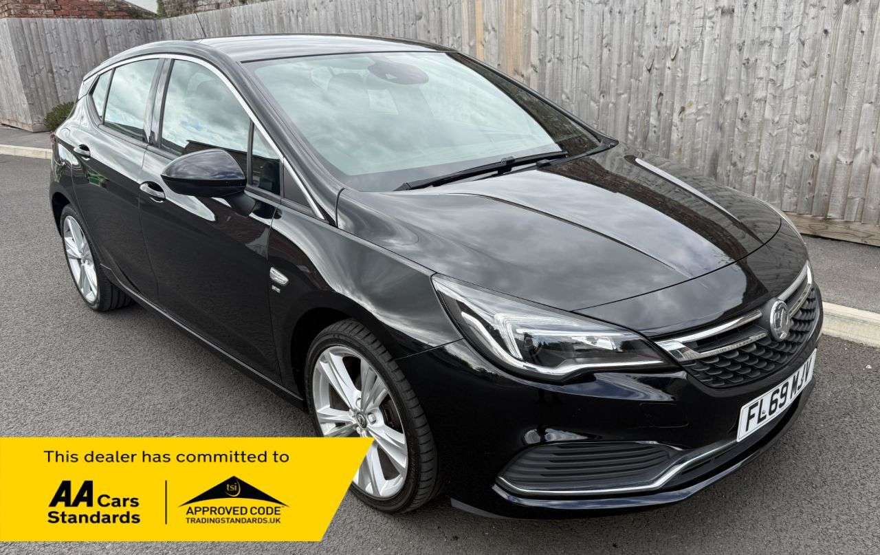 A 2019 VAUXHALL ASTRA 1.4i Turbo SRi VX Line Nav Hatchback 5dr Petrol Manual Euro 6 (s/s) (150 ps A 2019 VAUXHALL ASTRA 1.4i Turbo SRi VX Line Nav Hatchback 5dr Petrol Manual Euro 6 (s/s) (150 ps