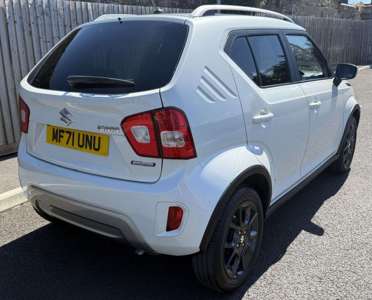 A 2021 SUZUKI IGNIS 1.2 Dualjet MHEV SZ5 Hatchback 5dr Petrol Hybrid CVT Euro 6 (s/s) (83 ps) R A 2021 SUZUKI IGNIS 1.2 Dualjet MHEV SZ5 Hatchback 5dr Petrol Hybrid CVT Euro 6 (s/s) (83 ps) R