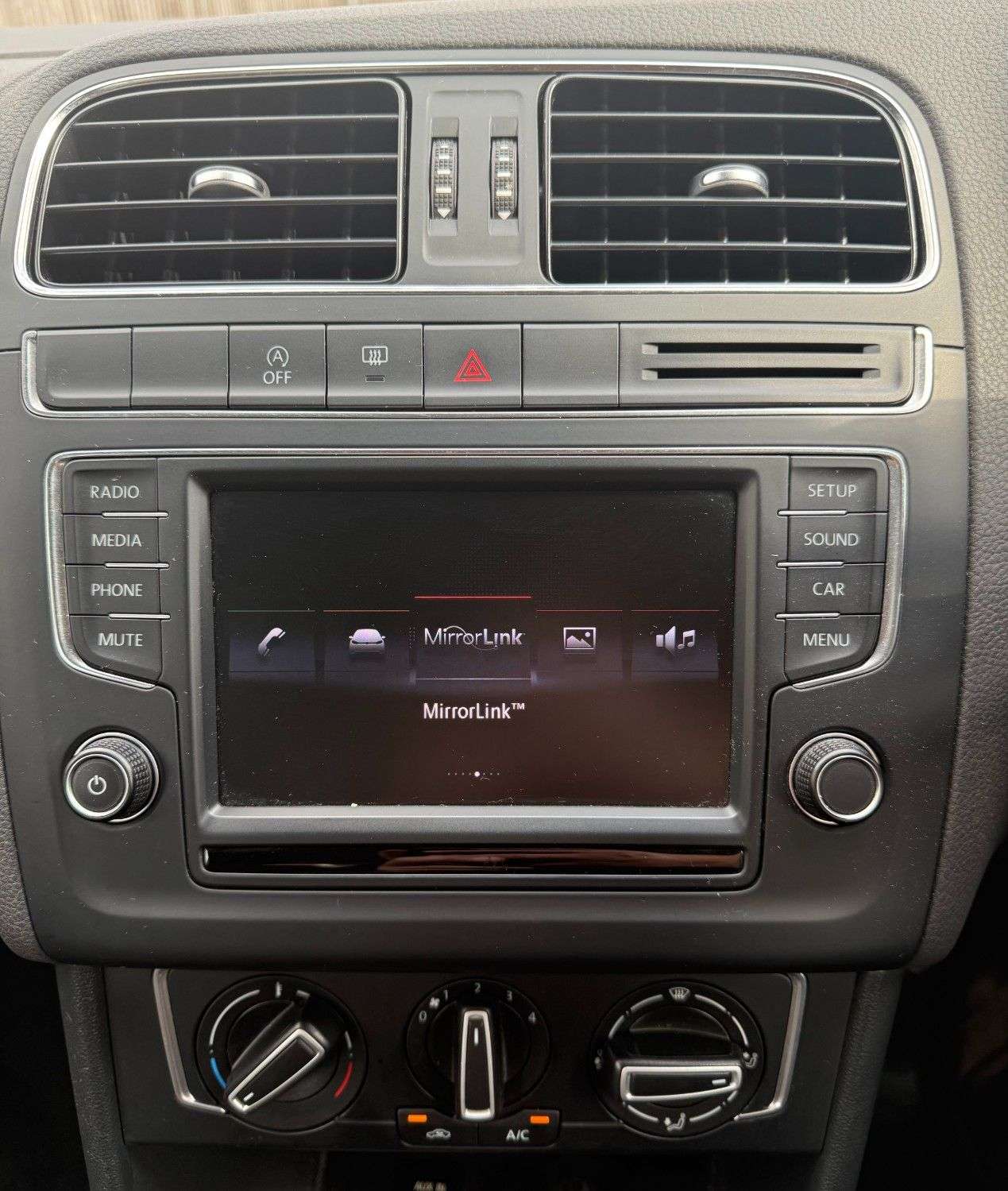 2015 VOLKSWAGEN POLO 2015 VOLKSWAGEN POLO
