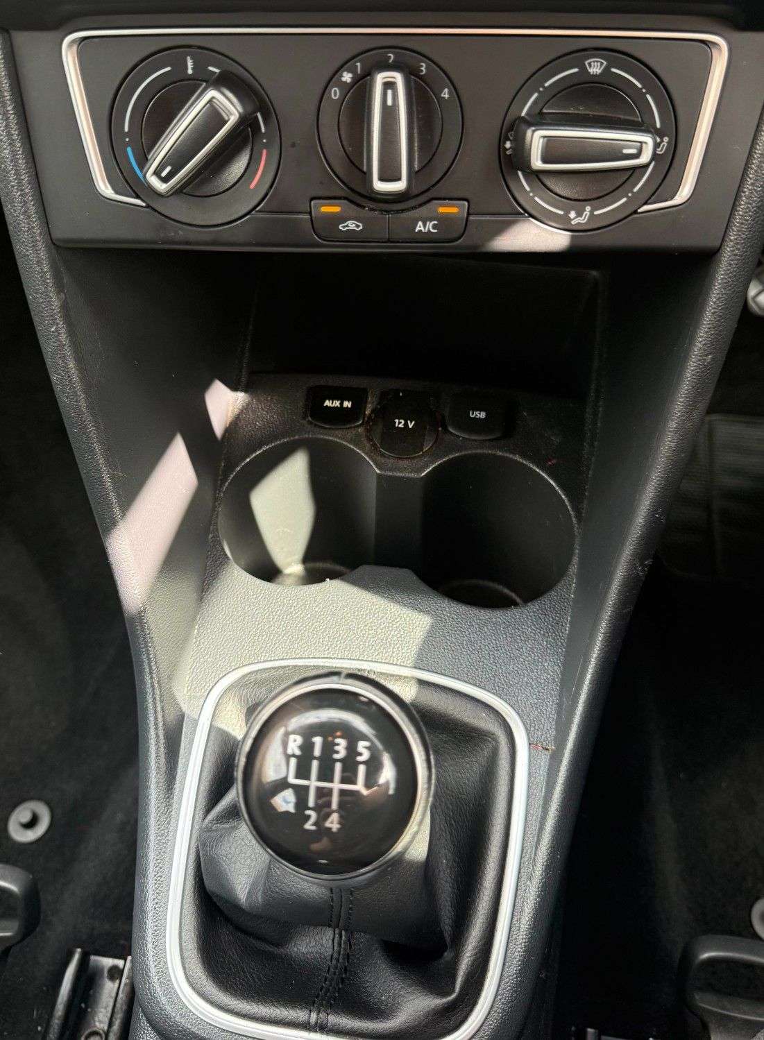2015 VOLKSWAGEN POLO 2015 VOLKSWAGEN POLO