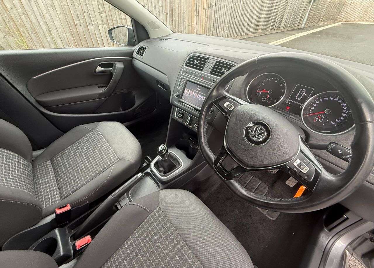 2015 VOLKSWAGEN POLO 2015 VOLKSWAGEN POLO