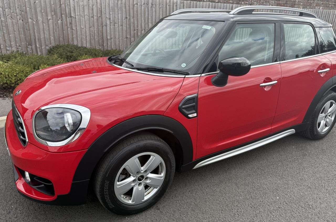 A 2020 MINI COUNTRYMAN 1.5 Cooper Classic SUV 5dr Petrol Manual Euro 6 (s/s) (136 ps) SERVICE, MOT A 2020 MINI COUNTRYMAN 1.5 Cooper Classic SUV 5dr Petrol Manual Euro 6 (s/s) (136 ps) SERVICE, MOT