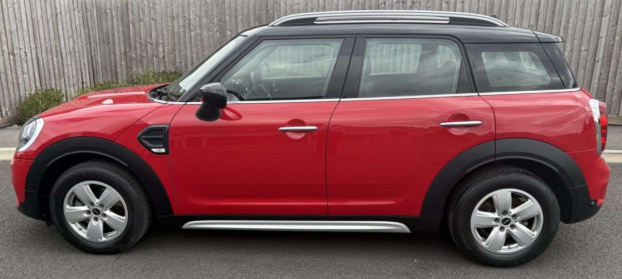 A 2020 MINI COUNTRYMAN 1.5 Cooper Classic SUV 5dr Petrol Manual Euro 6 (s/s) (136 ps) SERVICE, MOT A 2020 MINI COUNTRYMAN 1.5 Cooper Classic SUV 5dr Petrol Manual Euro 6 (s/s) (136 ps) SERVICE, MOT