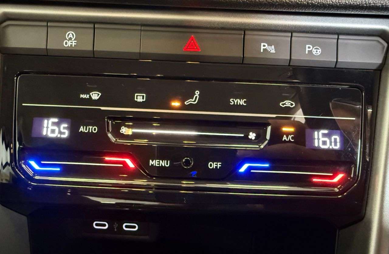 2022 VOLKSWAGEN T-ROC 2022 VOLKSWAGEN T-ROC