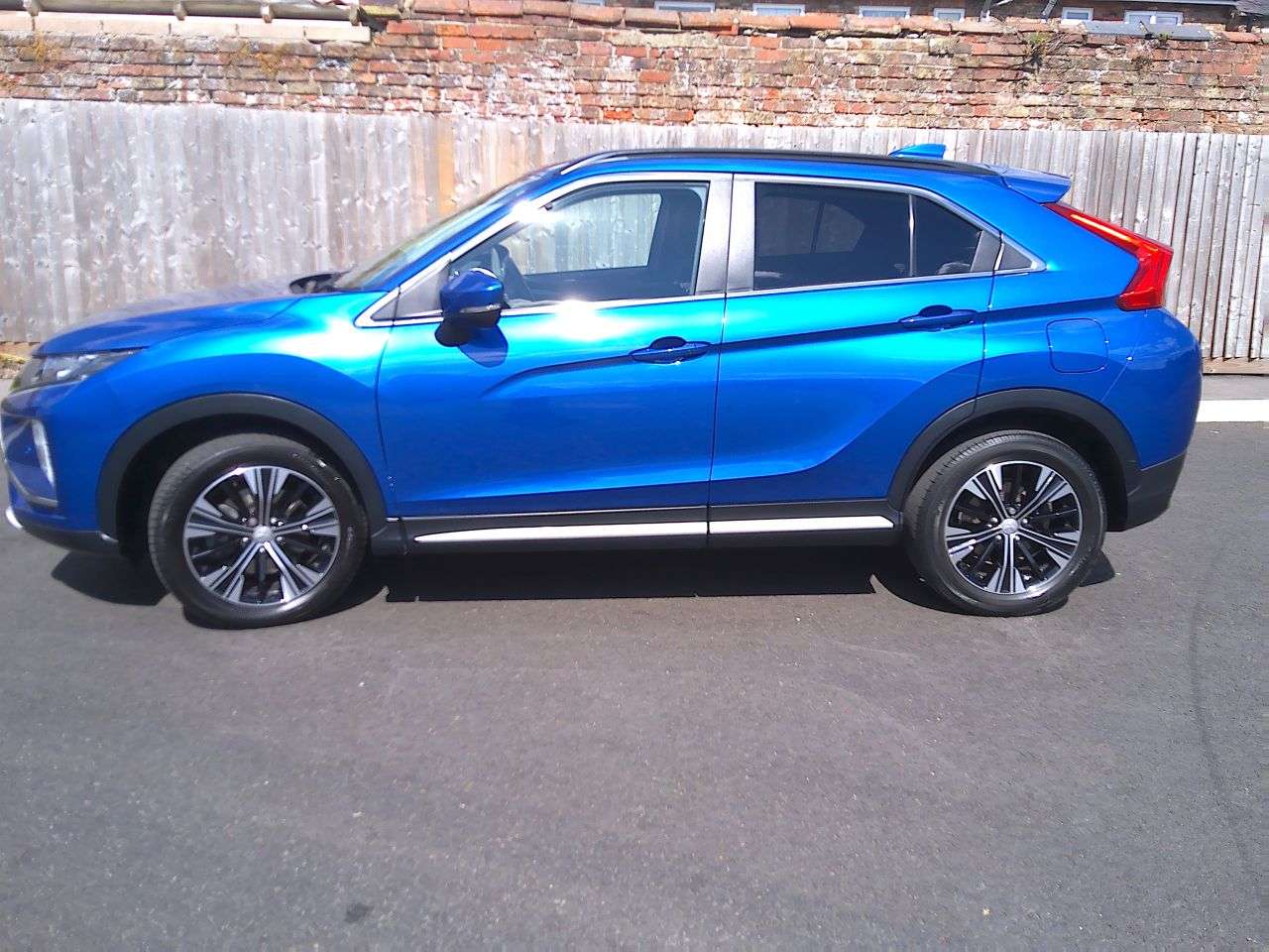 A 2019 MITSUBISHI ECLIPSE CROSS 1.5T 3 SUV 5dr Petrol Manual Euro 6 (s/s) (163 ps) A 2019 MITSUBISHI ECLIPSE CROSS 1.5T 3 SUV 5dr Petrol Manual Euro 6 (s/s) (163 ps)