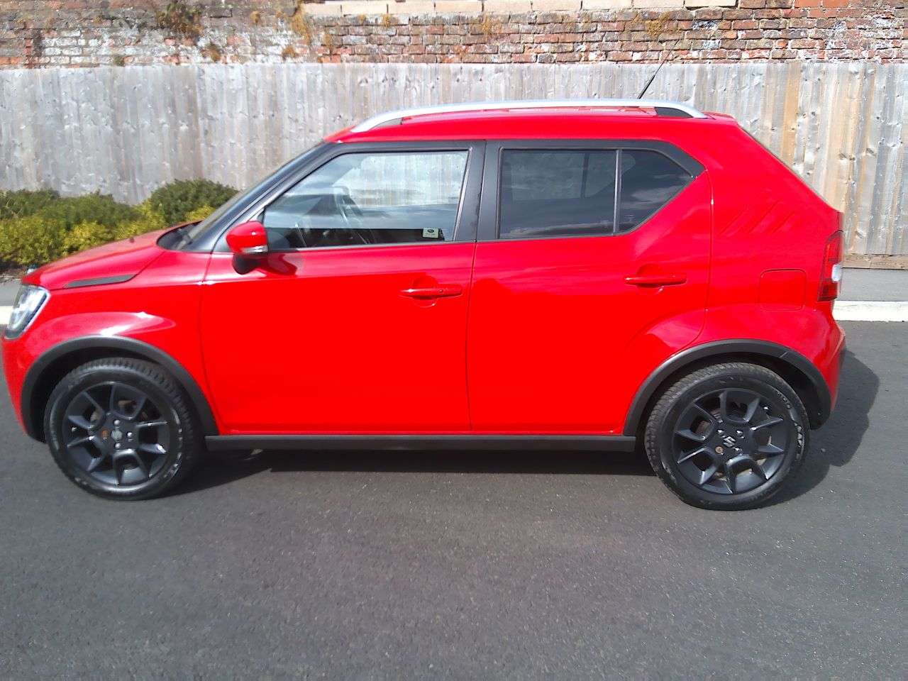 A 2017 SUZUKI IGNIS 1.2 Dualjet MHEV SZ5 Hatchback 5dr Petrol Hybrid Manual ALLGRIP Euro 6 (s/s A 2017 SUZUKI IGNIS 1.2 Dualjet MHEV SZ5 Hatchback 5dr Petrol Hybrid Manual ALLGRIP Euro 6 (s/s