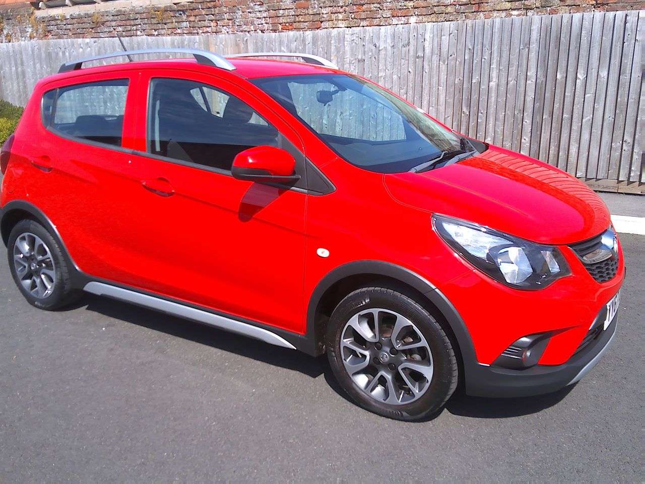 A 2018 VAUXHALL VIVA 1.0i ROCKS Hatchback 5dr Petrol Manual Euro 6 (75 ps) SERVICE, 12M MOT & 6M A 2018 VAUXHALL VIVA 1.0i ROCKS Hatchback 5dr Petrol Manual Euro 6 (75 ps) SERVICE, 12M MOT & 6M