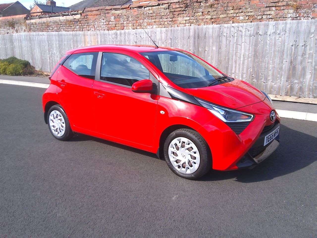 2019 TOYOTA AYGO 2019 TOYOTA AYGO