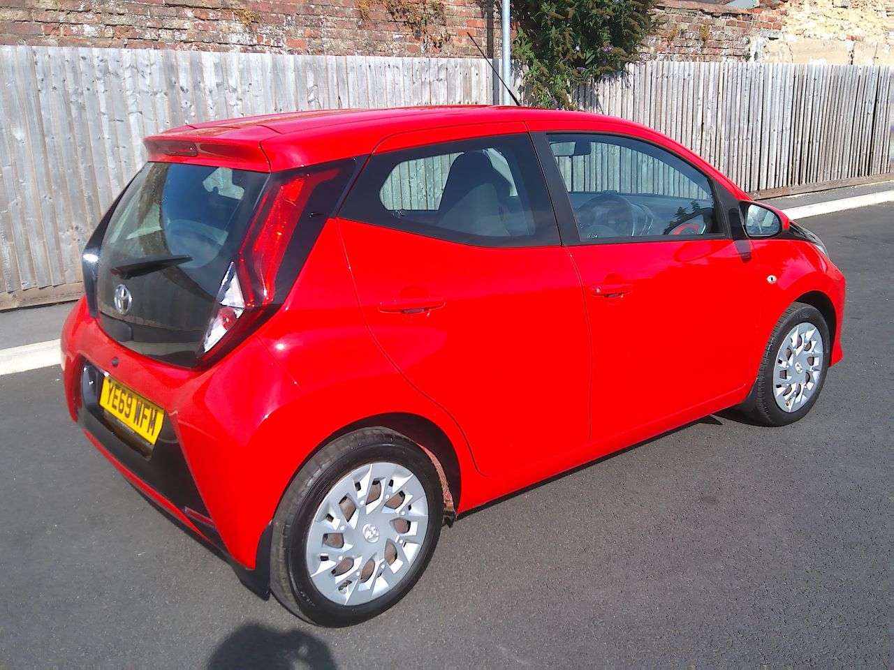 2019 TOYOTA AYGO 2019 TOYOTA AYGO